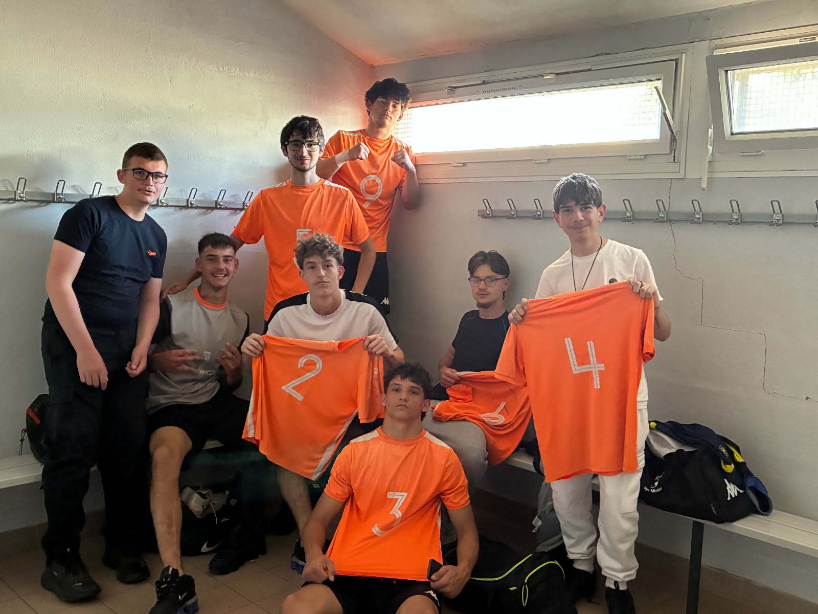 U18G (C), CHAPEAU...