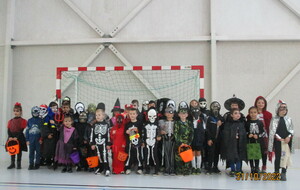 DES BONBONS OU UN SORT...