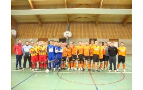 L'EQUIPE FUTSAL SENIORS DU FC PAYS MINIER...