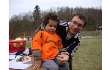 UN PROGRAMME ENCORE UNE FOIS CHARGE...