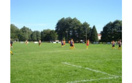 LE GROUPE DE CHAMPIONNAT DE LA RESERVE DU FCPM...