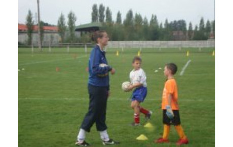 STEPHANIE BARBIER AUPRES DE NOS U7 / U9...