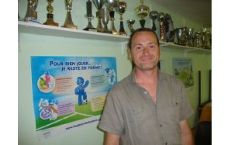 POUR MOLTON ET LES AUTRES...