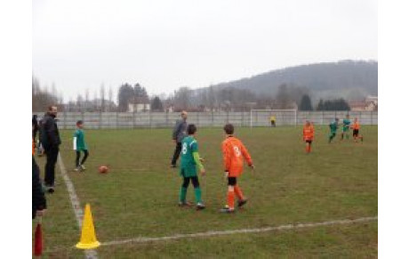 LES JEUNES DU FCPM SUR LEUR LANCEE..