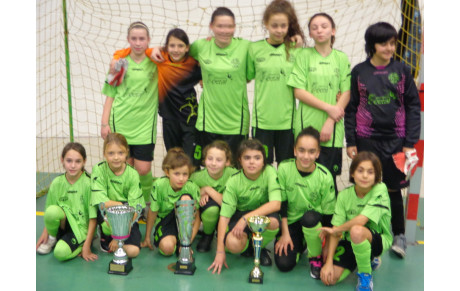 GROSSE ET BELLE AFFLUENCE AU TOURNOI U13F DU FC PAYS MINIER...