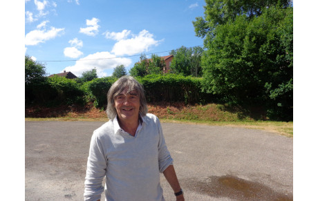 DEUX HEURES TRENTE MINUTES...