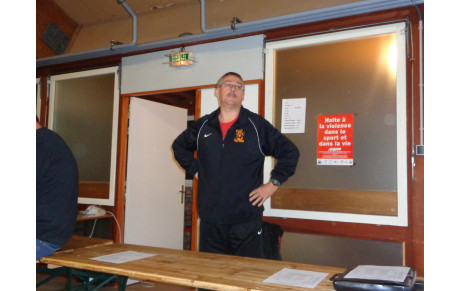 LES SURVÊTEMENTS ARRIVENT...