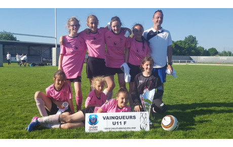 VICTOIRE DES U12F DU FC PAYS MINIER...