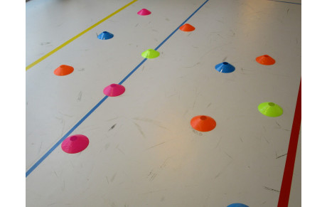 SEANCES U9G ET U17F AVANCEES...