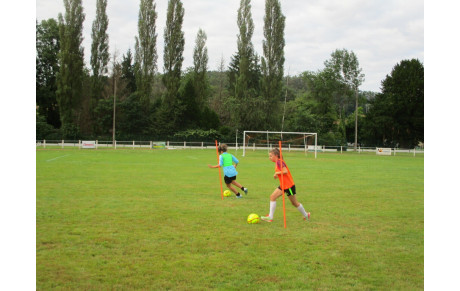 LES GROUPES U13F, U15F ET SENIORS F...