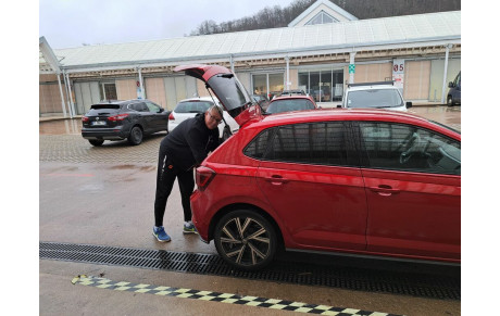 UN GRAND MERCI A CHRISTOPHE COMBETTE...