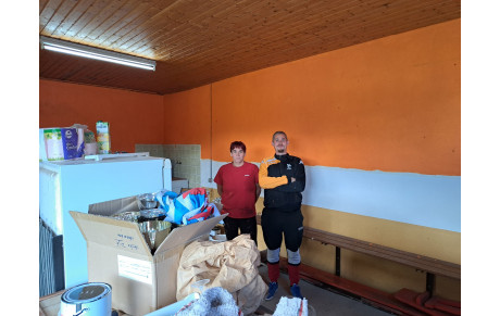 TRAVAUX AU STADE DE PLANCHER...