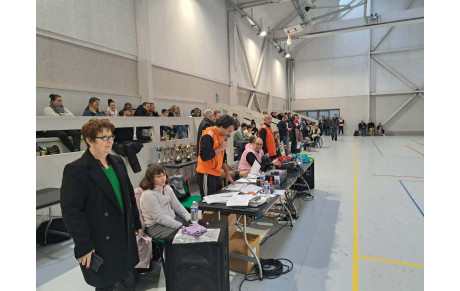 MERCI AUX MAÎTRES DU TEMPS...